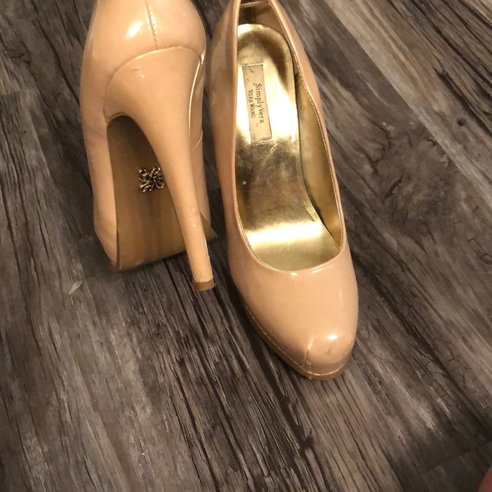 Vera Wang Heels